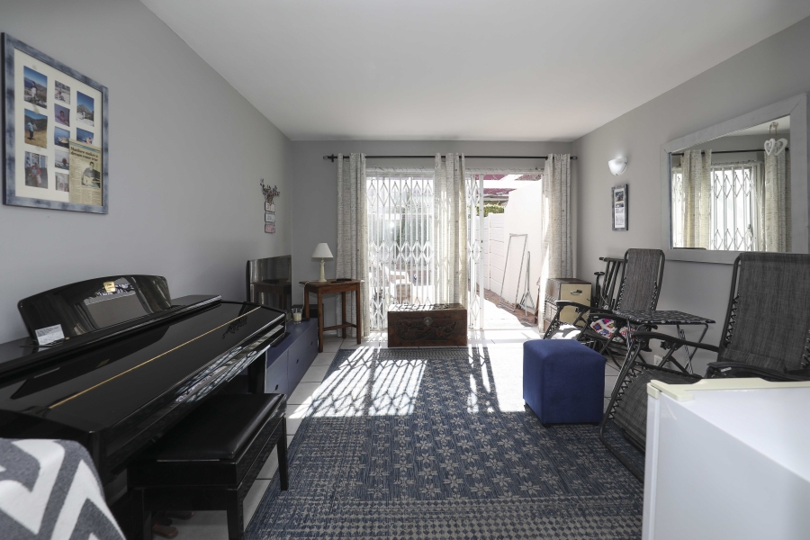2 Bedroom Property for Sale in Plumstead Western Cape